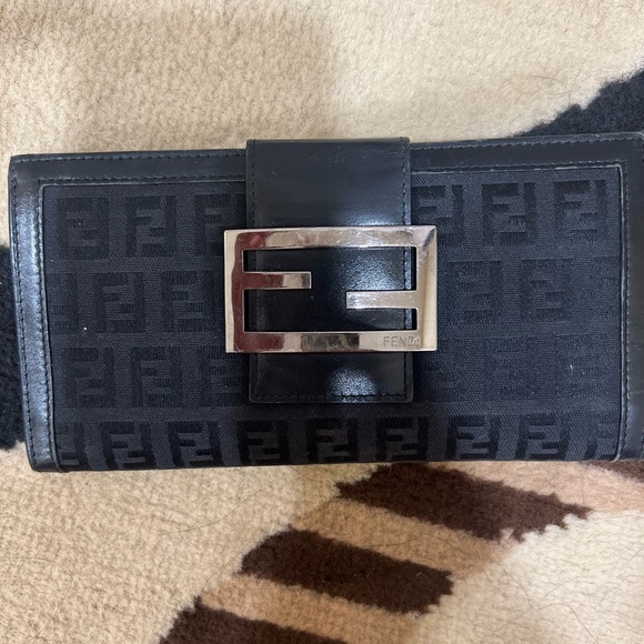 Authentic Pre-owned Fendi Baguette Canvas Flap Wallet - Picture 2 of 9